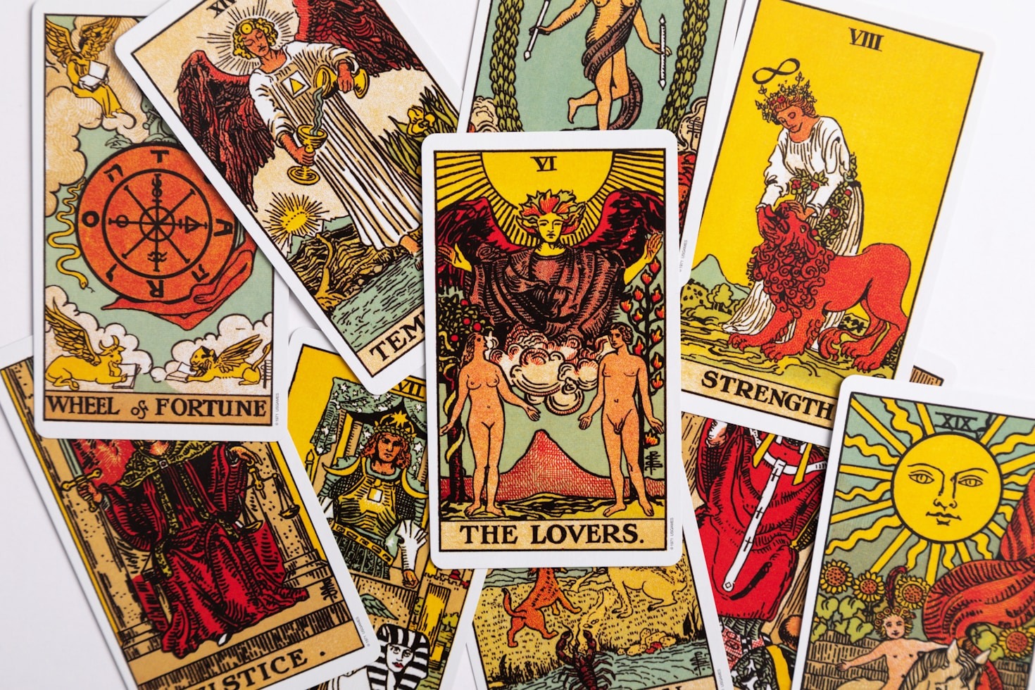 Balancing Energy: Integrating Tarot and Crystals
